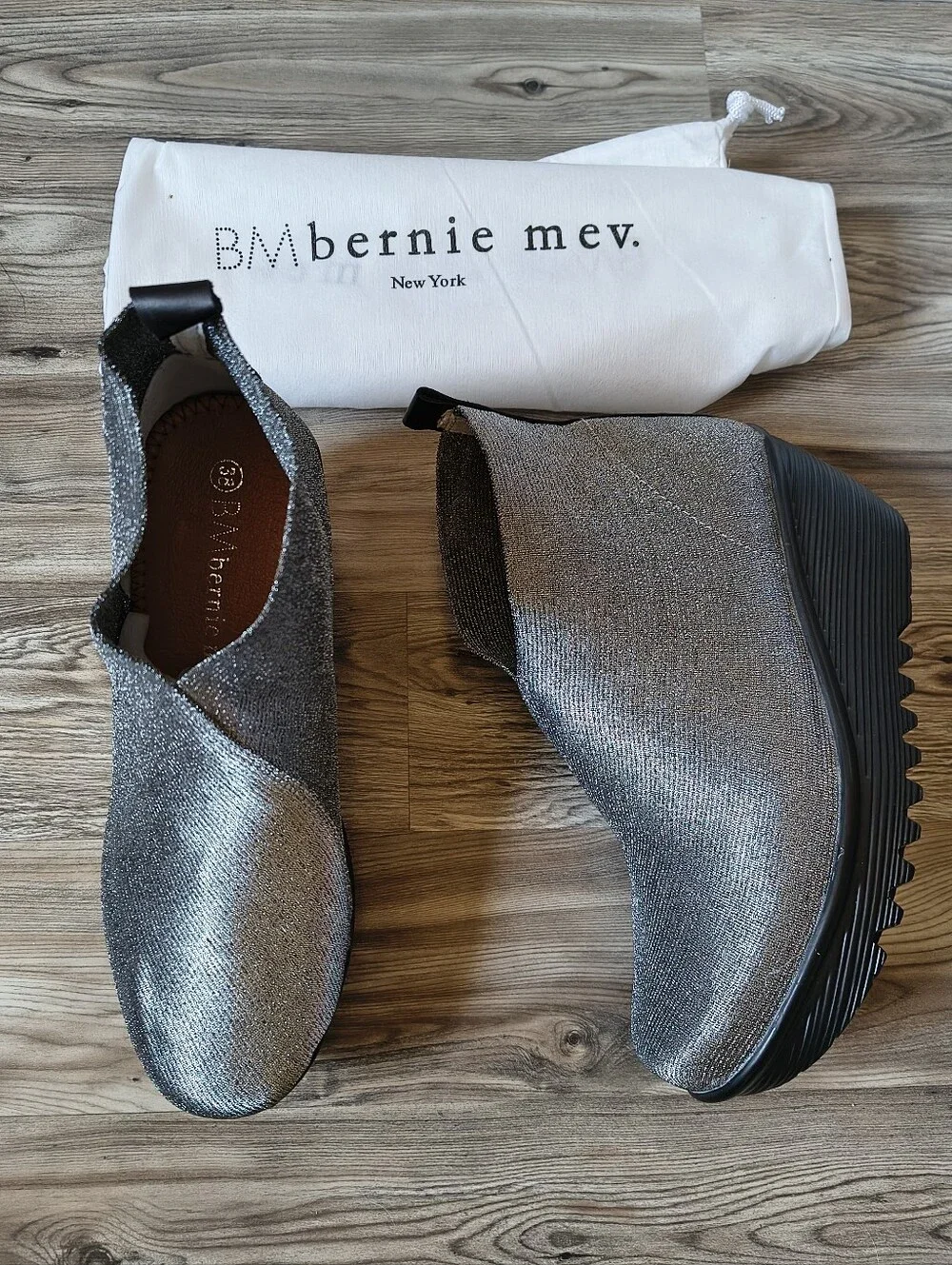 Bernie Mev Maile Pewter Elastic Wedge Booties